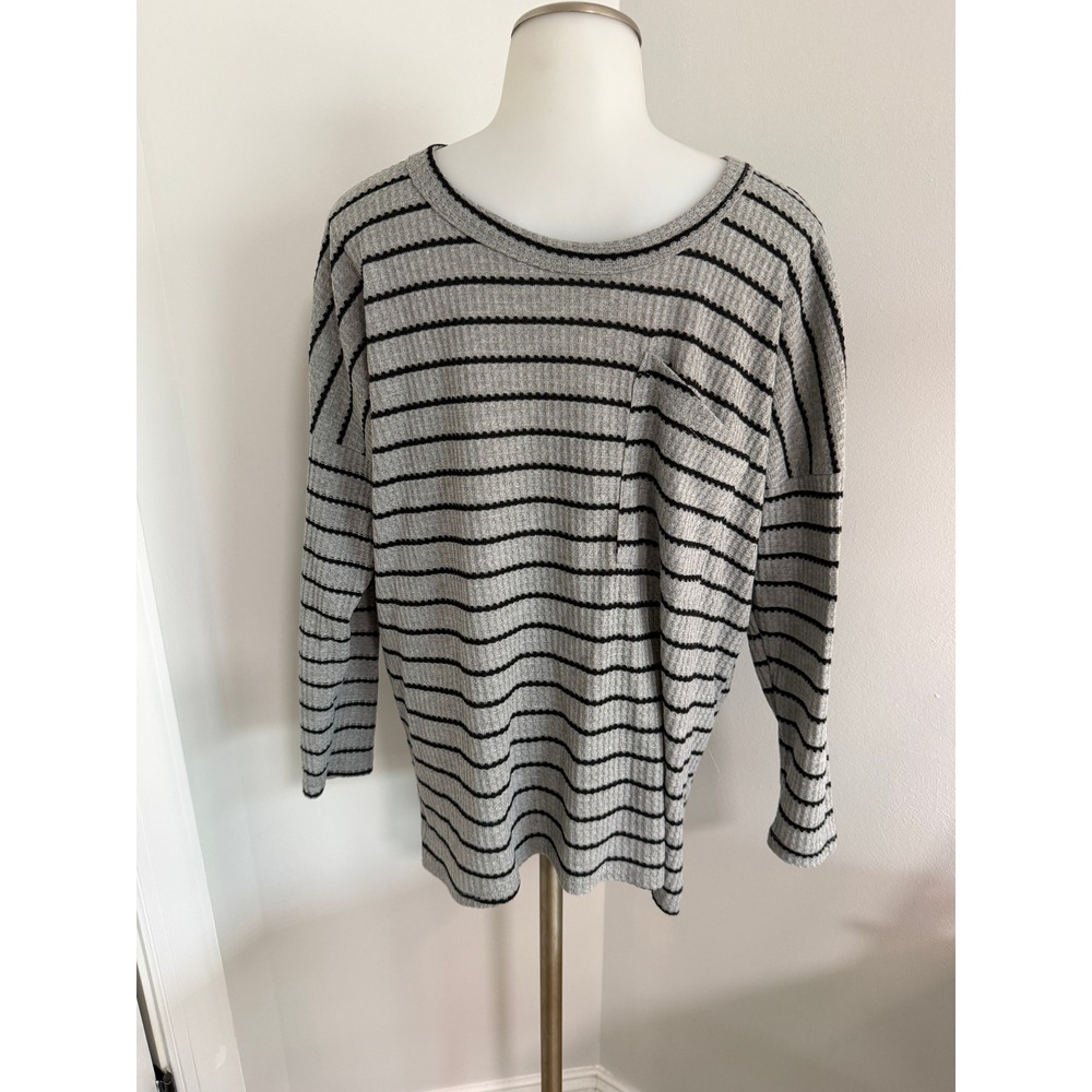 Day to Day Blu Pepper Women Gray Black Striped Waffle Knit Thermal Top Small